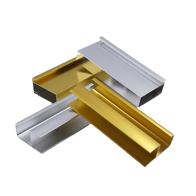 De alta calidad modificada para requisitos particulares pulverizan perfil de aluminio de pulido revestido del armario de cocina