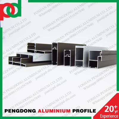 T5 Perfil de extrusión de aluminio a presión para ventanas corredizas de todos los colores de grano de madera