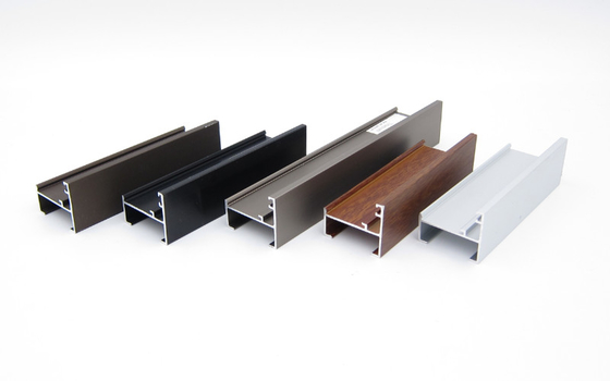 La protuberancia de la ventana de aluminio T8 de Linea 32 perfila químico pulido