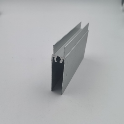 Perfil de aluminio del guardarropa del final T6 T7 T8 del molino para la puerta deslizante