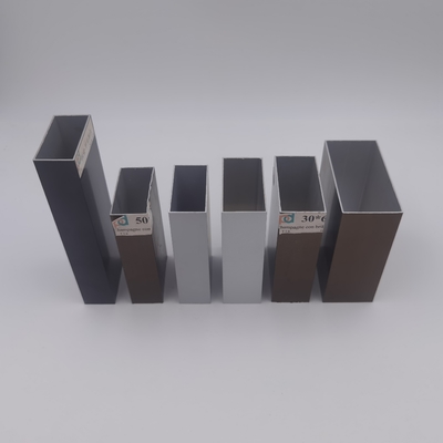 Perfiles de aluminio sacados de la tubería del ISO 14001 rectangulares alrededor de 40 de x 40