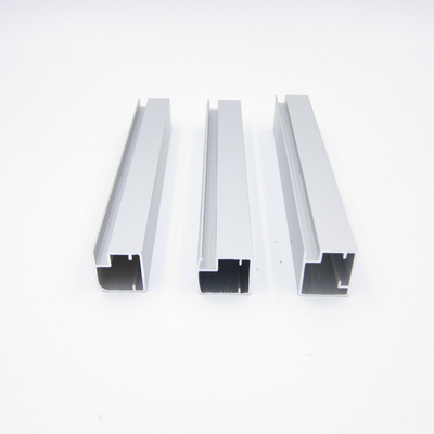 6063 T5 pulverizan las protuberancias de aluminio revestidas para Peru Corrales