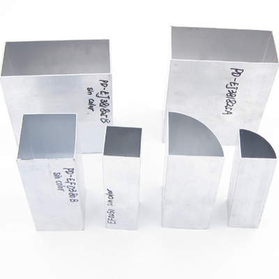 6000 la ventana de aluminio de la serie T5 perfila las protuberancias de aluminio de la barandilla
