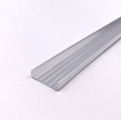 Buen precio 20.5m m U forman la altura de pulido 5m m de la anchura 20.5m m del perfil de aluminio en línea