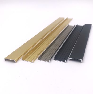 Buen precio 16.3m m U forman el ajuste de aluminio 6063 T5 perfila el ribete decorativo de la teja en línea